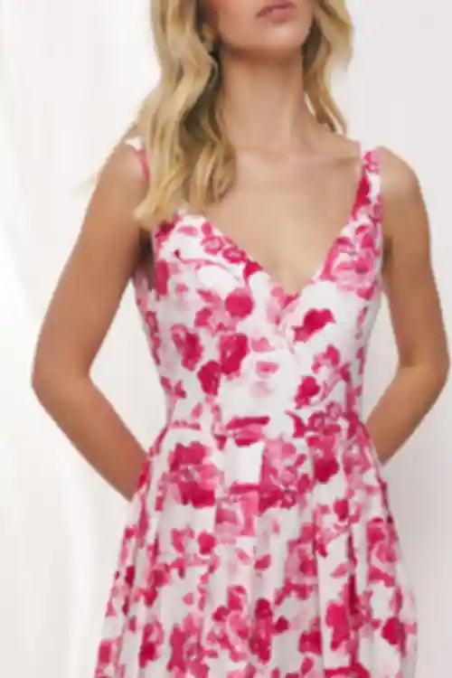  Sukienka maxi z V-neck jedwab tkanina odcinkowa różowe kwiaty na mlecznym