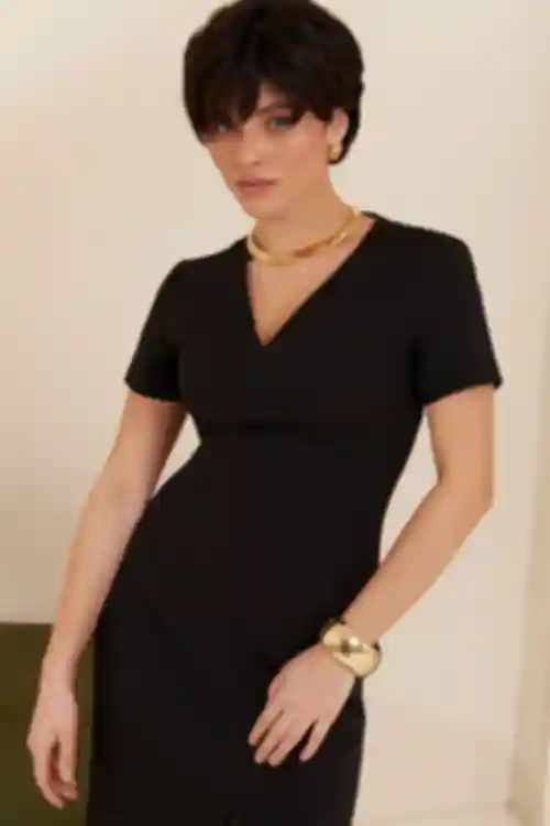 Sukienka z krótkim rękawem midi tkanina garniturowa czarna