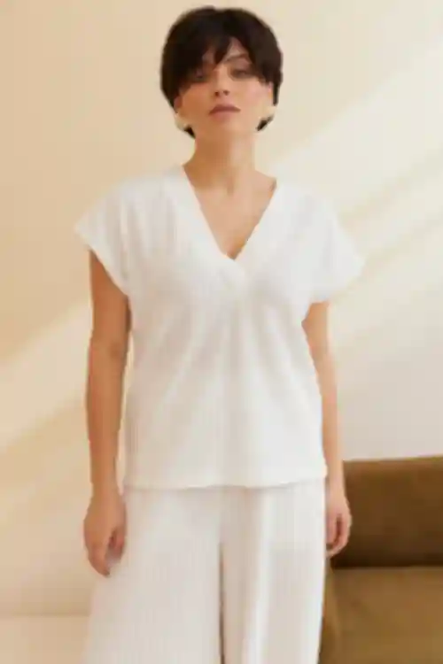 Komplet bluza i spodnie w prążki mleczny