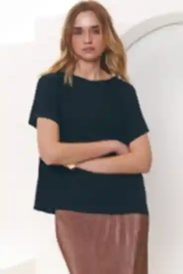 Koszulka len tkanina odcinkowa czarna