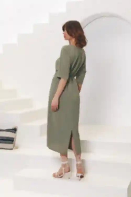 Sukienka midi z krótkim rękawem wiskoza w kolorze khaki