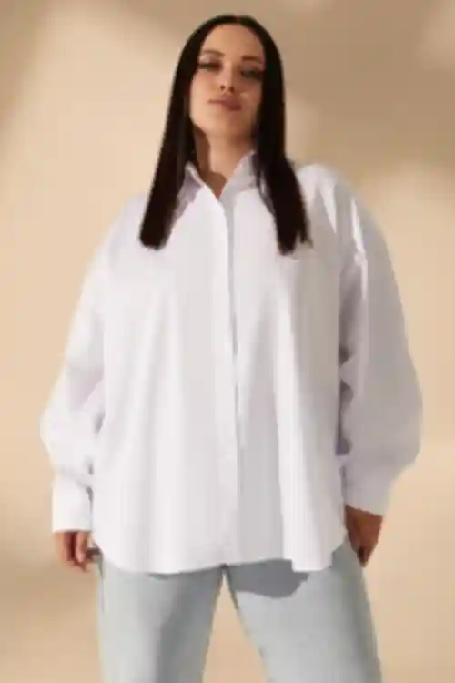 Oversize koszulka w kolorze białym z bawełny, duży rozmiar