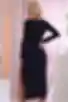 Czarna sukienka midi z dzianiny