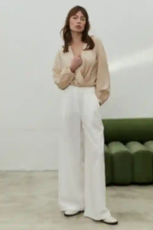 Bluzka typu body soft w kolorze beżowym